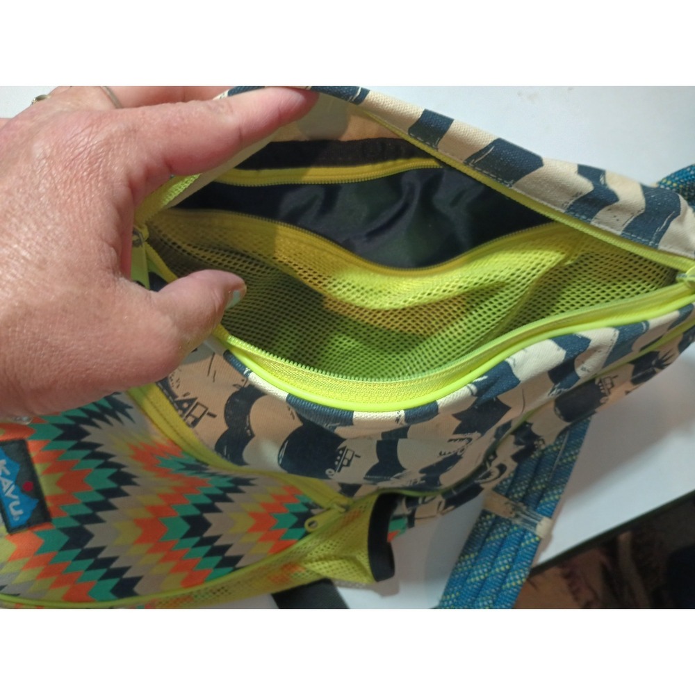 KAVU Rope Bag Sling Backpack Mixed Pattern Chevron Beach Print Canvas Crossbody - Picture 6 of 6